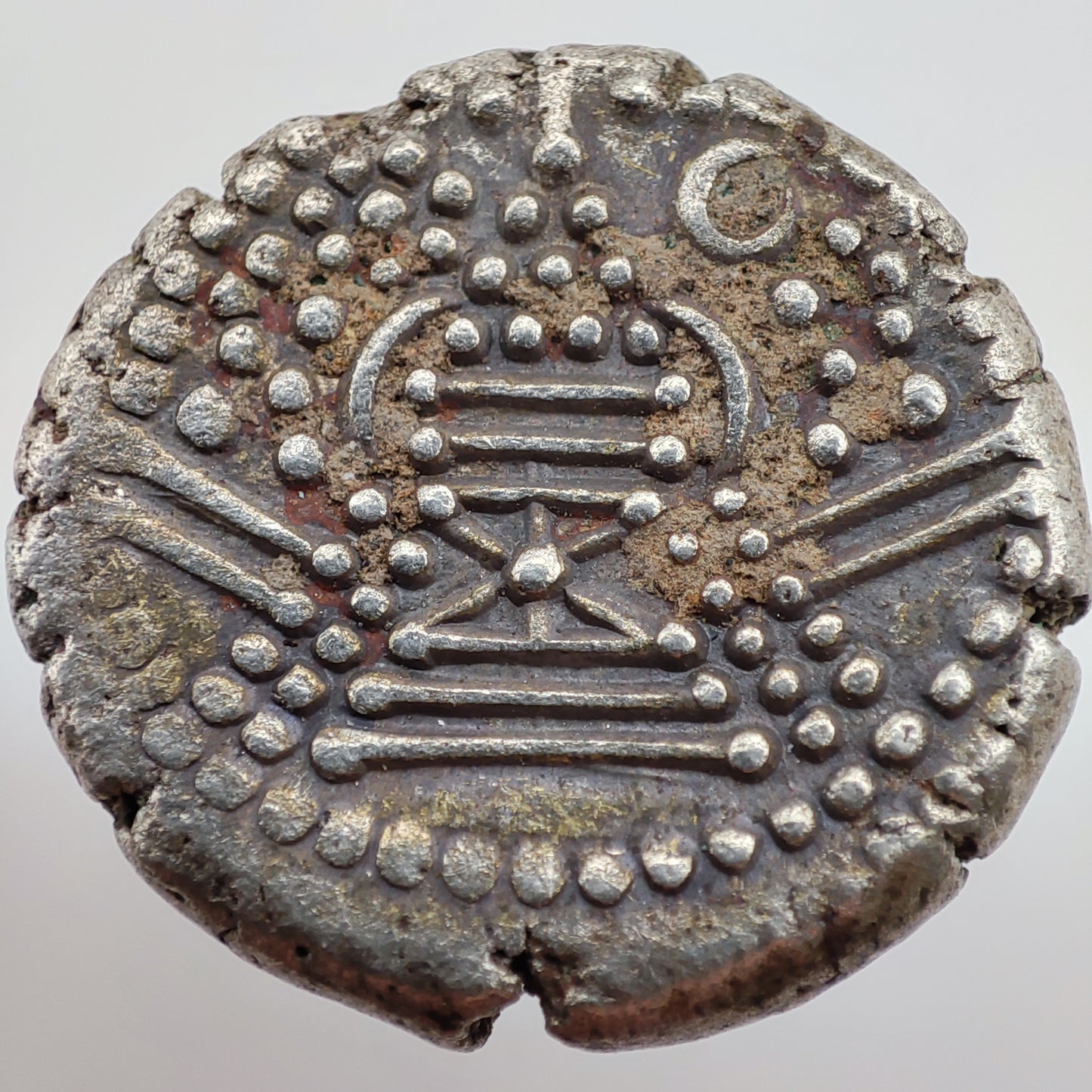Chalukyas of Gujarat: Silver Gadhaiya Paisa (Drachm) Anonymous Issue c. 1030-1120CE